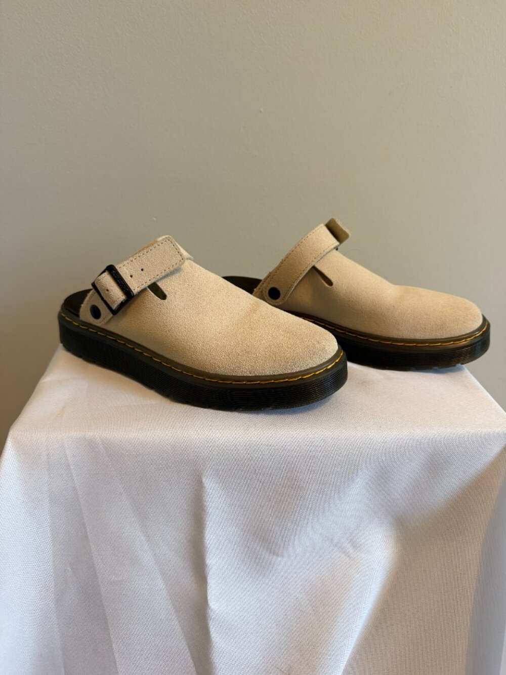 Dr. Martens Carlson Clog - Picture 5 of 5